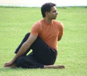10 Wonder Benefits of Half Spinal Twist Pose (Ardha Matsyendrasana) for Weight Loss, Diabetes